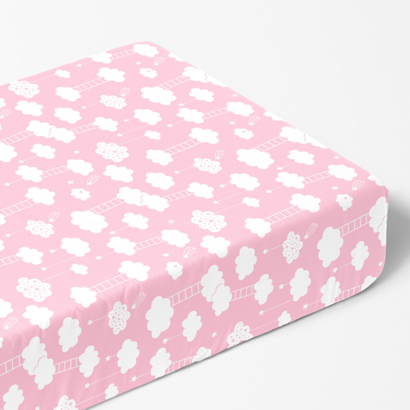 Cearceaf de pat 100% bumbac cu elastic - nori pe roz deschis