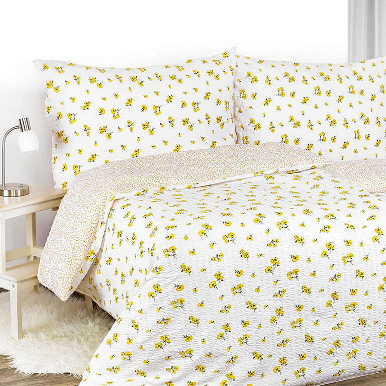Lenjerie de pat creponată - flori galbene și floricele pe alb