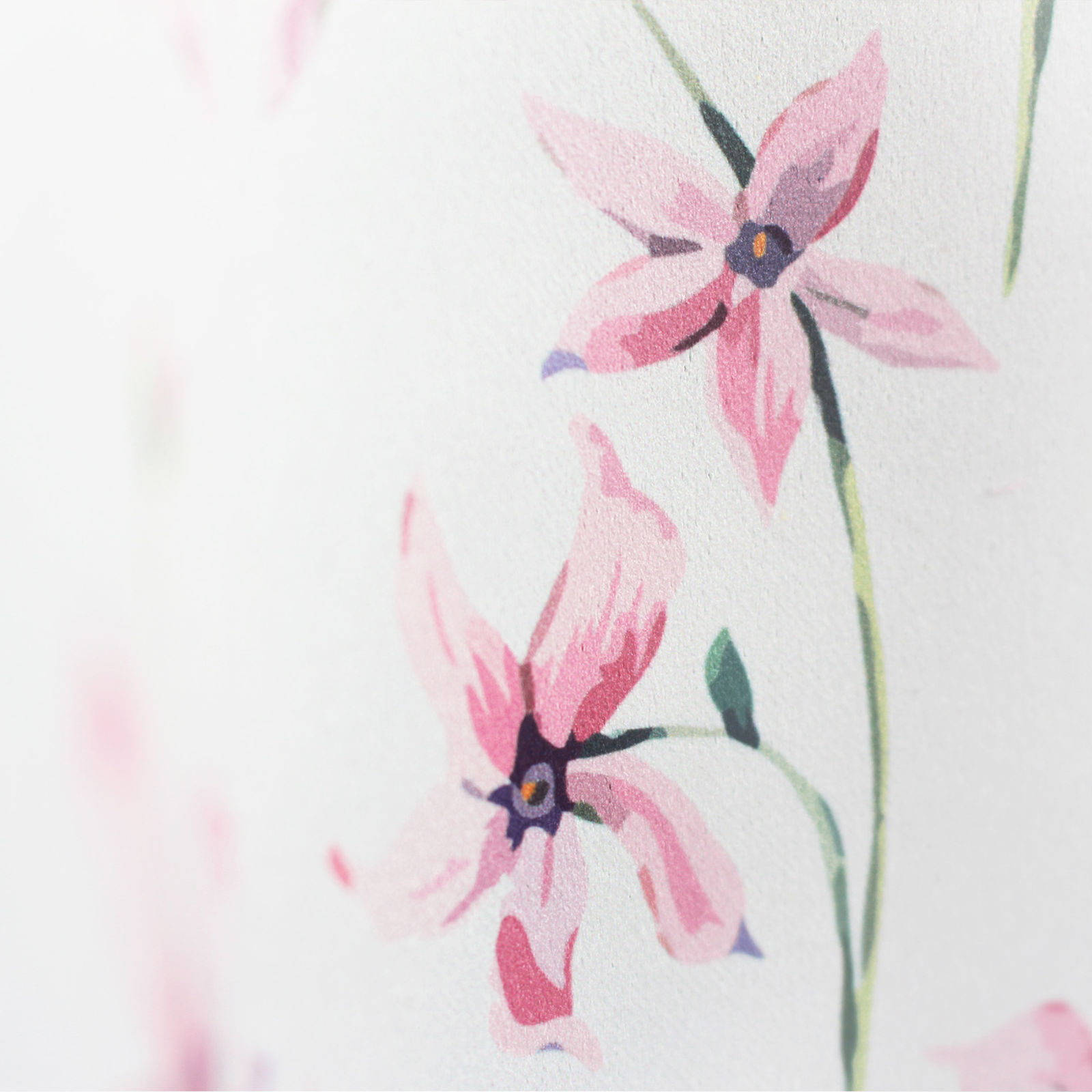Draperie Blackout - BL-55 - flori roz pe crem,  lățime 135 cm