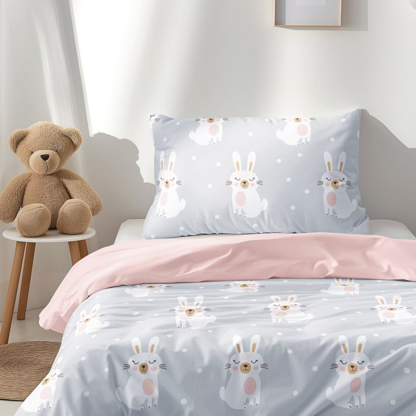 Lenjerie de pat pentru copii din 100% bumbac Duo - iepurași visători cu roz pudră