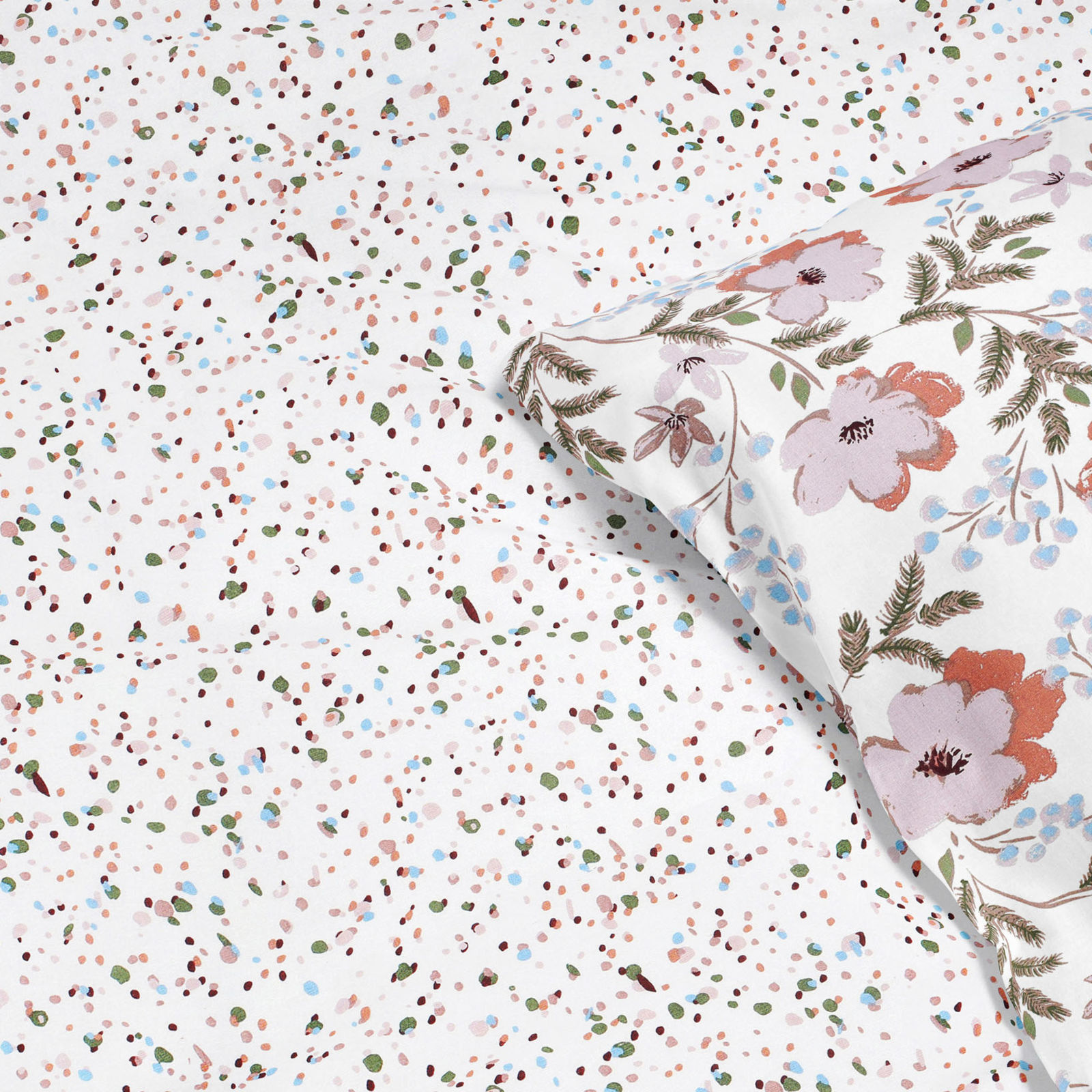 Lenjerie de pat flanel - flori gri-maro cu forme mici și colorate