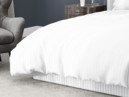 Lenjerie de pat din damask cu dungi - alb