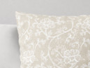 Față de pernă decorativă LONETA - model 368 cu flori albe