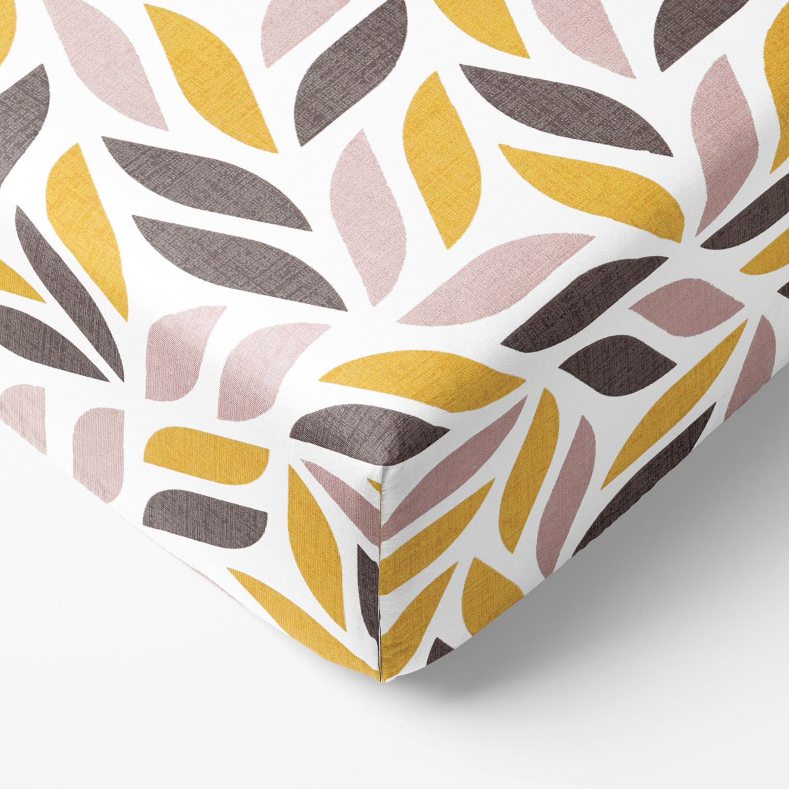 Cearceaf de pat bumbac 100% cu elastic - frunze geometrice aurii și maro